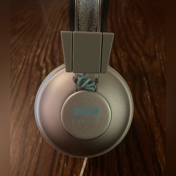 Marley Positive Vibrations Earth-Friendly Headphones - Picture 5 of 8